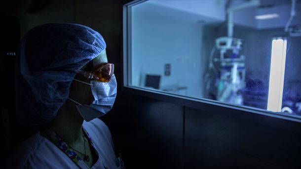 Advierten de daños oculares por el uso de lámparas germicidas