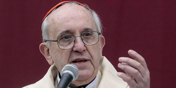 El Papa defiende el diálogo ante la &quot;indiferencia egoísta y la protesta violenta&quot;