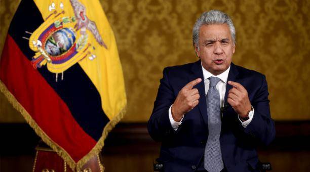 Moreno sanciona y envía a Registro Oficial ley de dolarización