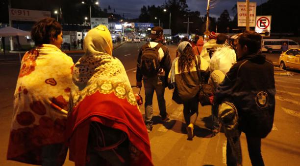 Éxodo venezolano en frontera de Ecuador - Colombia