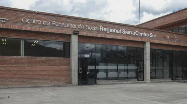 Polémica por fotografía entre &quot;El mangajo&quot; y presunto femicida