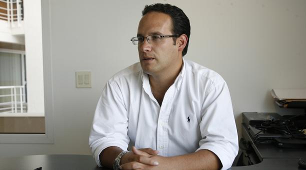 Egas-Estrada anuncian su candidatura a la presidencia