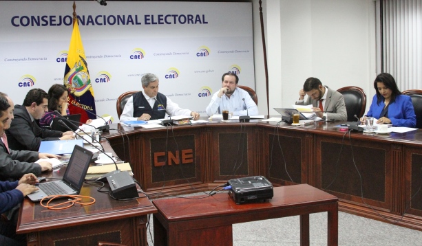 Denuncian errores en el cuestionario que rindieron aspirantes a vocales del CNE