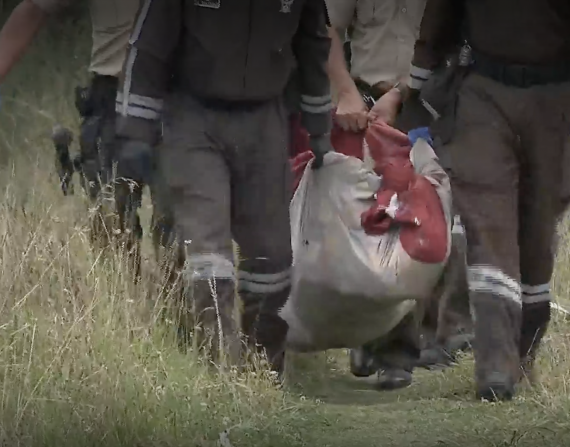 Quito: un cuerpo incinerado fue encontrado en un terreno baldío