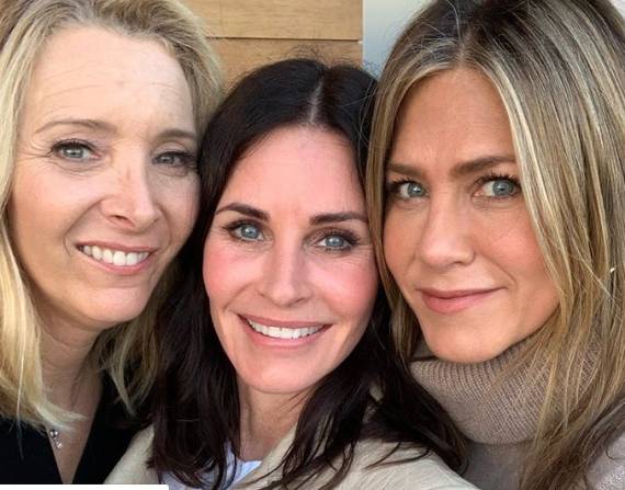 Courteney Cox y su video en bikini a los 55 años. Foto: INSTAGRAM