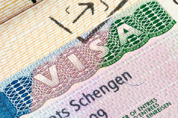 UE se compromete a analizar pedido de no exigir visa Schengen a ecuatorianos