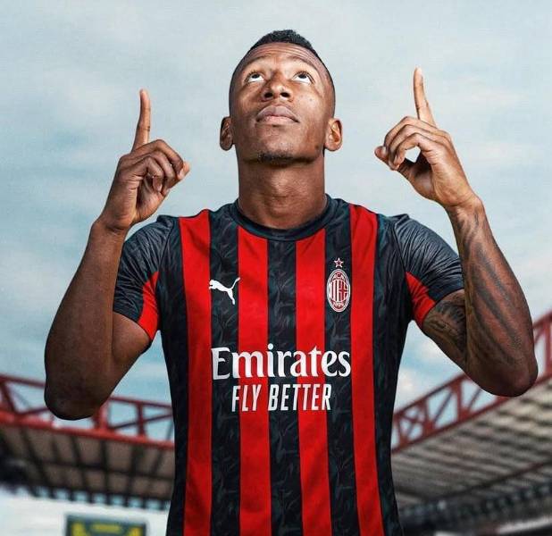 ¿Cuánto ganará Liga de Quito por el fichaje de Pervis Estupiñán al AC Milan?