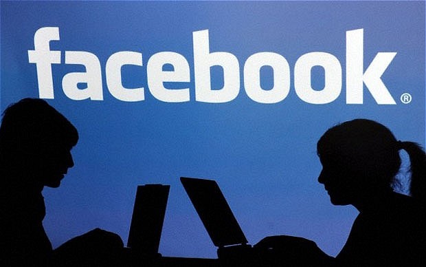 Error de Facebook desbloqueó a usuarios no deseados