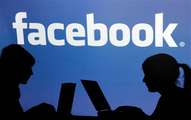 Facebook ve &quot;imposible&quot; aspirar a borrar todo el rastro personal de internet