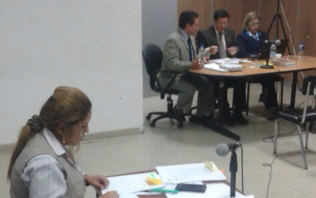 Médicos acusados en el caso Neonatos son condenados a un año de prisión