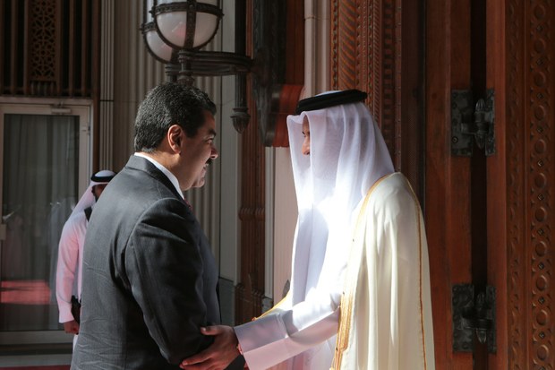 Maduro se entrevista con el emir de Catar en su gira por países de la OPEP