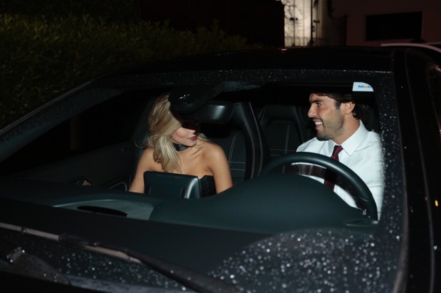 Kaká se muestra con su nueva novia en boda de Lucas Moura