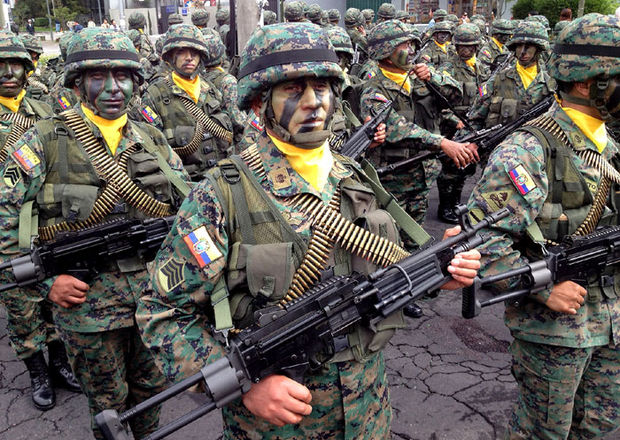 Camacho: reducción del personal de las FF.AA. es técnicamente positivo