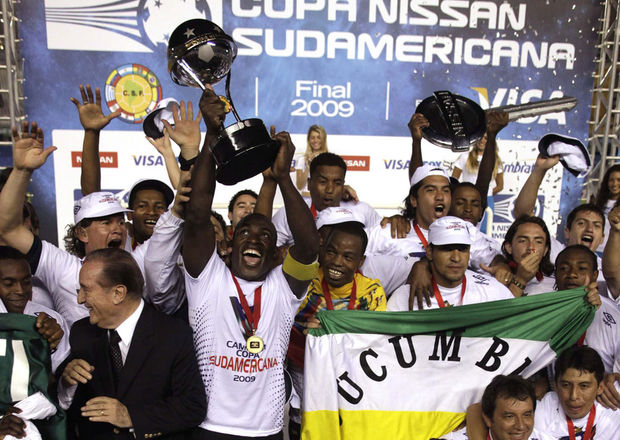 Ángel Cheme subasta medallas internacionales logradas con Liga de Quito