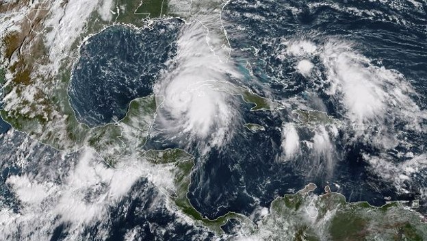 Huracán Michael elevado a categoría 2 en Golfo de México