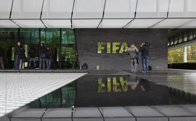 FIFA apoya a Conmebol para asegurar jugadores &quot;europeos&quot;