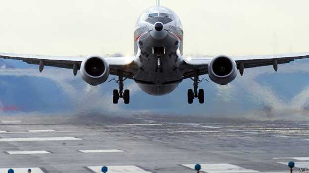 ¿Realmente hay riesgo de contagiarse de ébola en un avión?