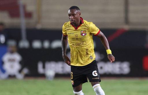 Aníbal Chalá podrá salir de Barcelona a Olimpia de Paraaguay.