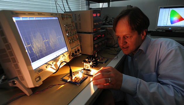 "Li-fi", la conexión a internet a través de una bombilla