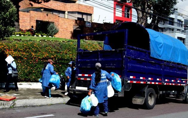 Implementan operativo especial para la recolección de basura en Quito