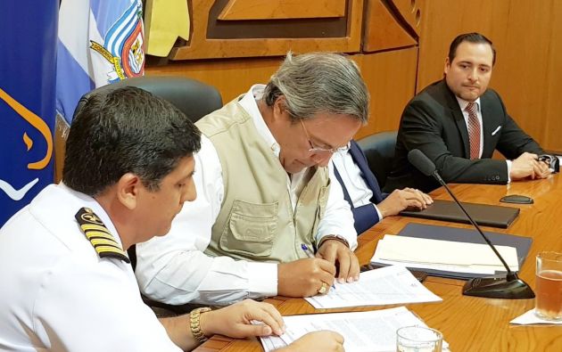 Prefectura adjudica dragado del río Guayas a la Armada