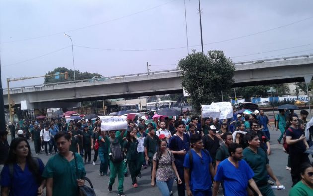 Disturbios en protestas de estudiantes de Medicina