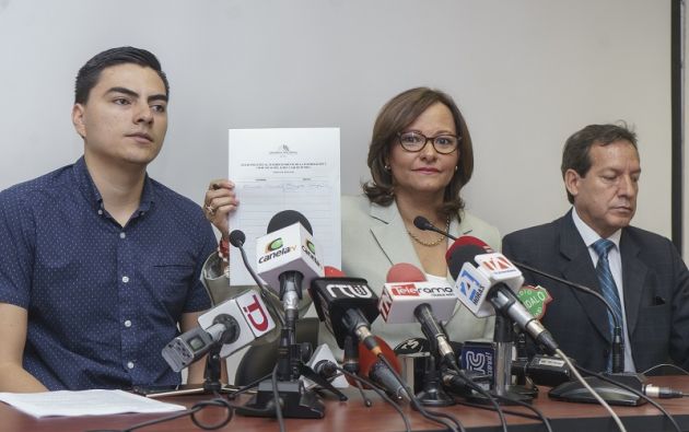 Asambleísta de Alianza PAIS solicita juicio político contra Carlos Ochoa