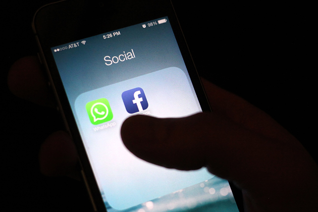WhatsApp compartirá información con Facebook