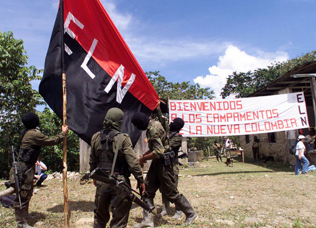 Ataque de ELN deja 10 militares colombianos muertos en frontera con Venezuela