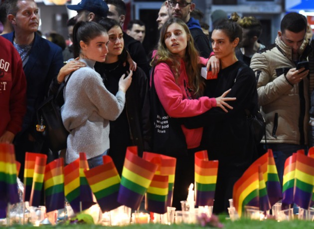 Solidaridad mundial con los homosexuales tras la matanza de Orlando