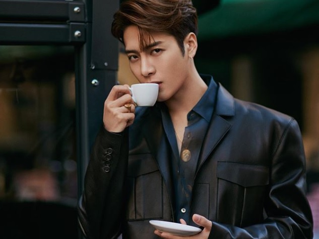 Jackson de Got7 con un emocionante video en solitario