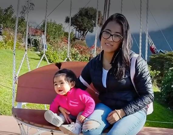 La joven y su hija desaparecieron hace 15 días.