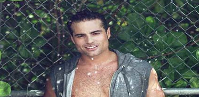 Roberto Manrique, un actor a escala internacional