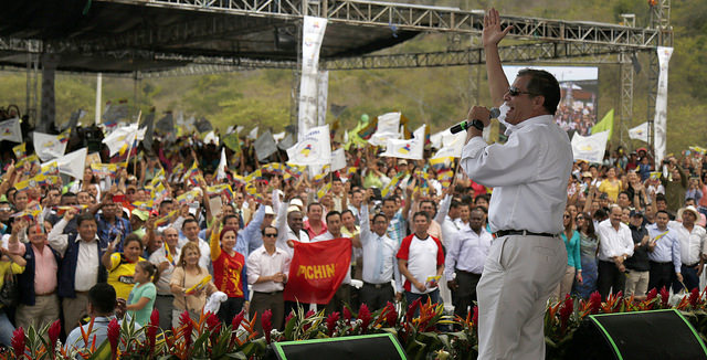 Correa: “político que miente, político que se va a su casa”