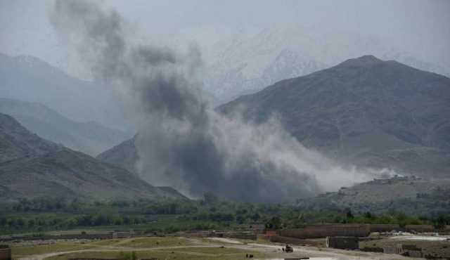 Cerca de 90 miembros del EI muertos tras bomba de EE.UU. en Afganistán