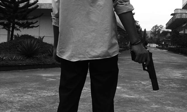 Un hombre mata por accidente a su hijo de 10 meses en EEUU al manipular arma