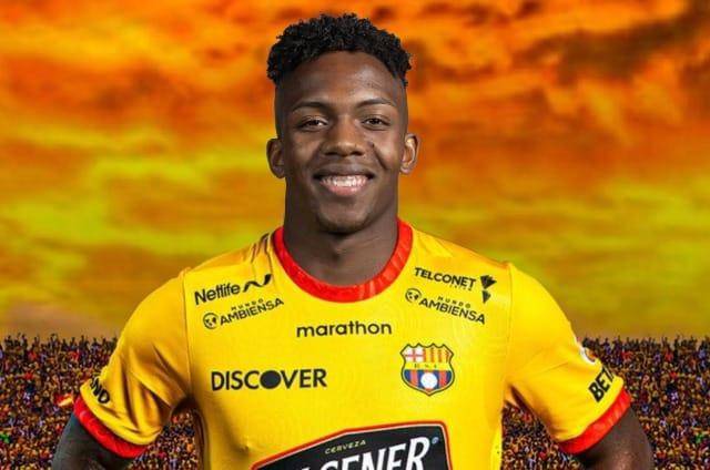 Barcelona SC presenta de manera oficial a Djorkaeff Reasco