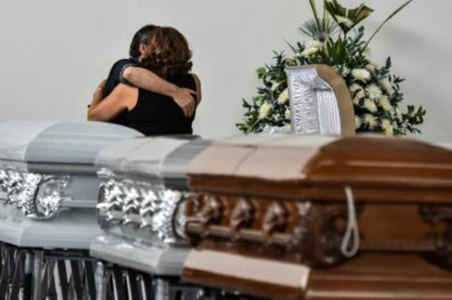 Restos de 4 ecuatorianos repatriados desde EE.UU.