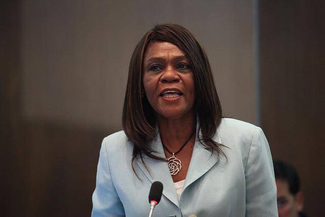 Mae Montaño anuncia su renuncia del MIES