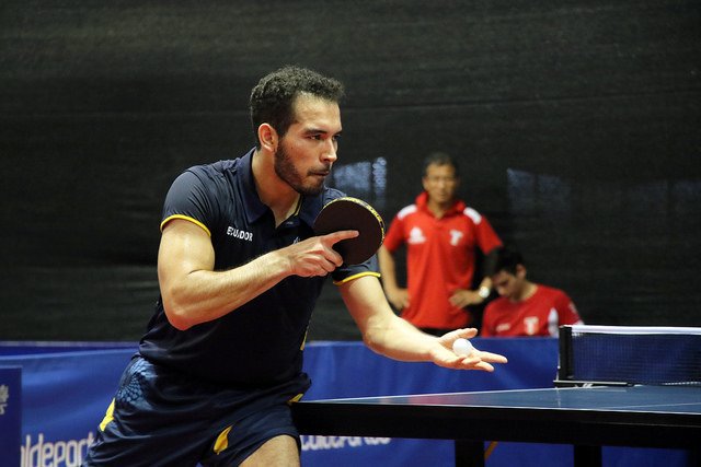 Alberto Miño queda campeón sudamericano de tenis de mesa