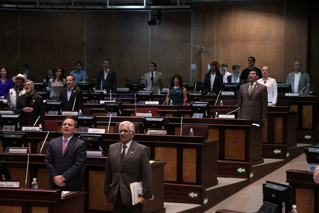 Oposición señala que se ha afectado la autonomía de la Asamblea tras reducción de sueldos