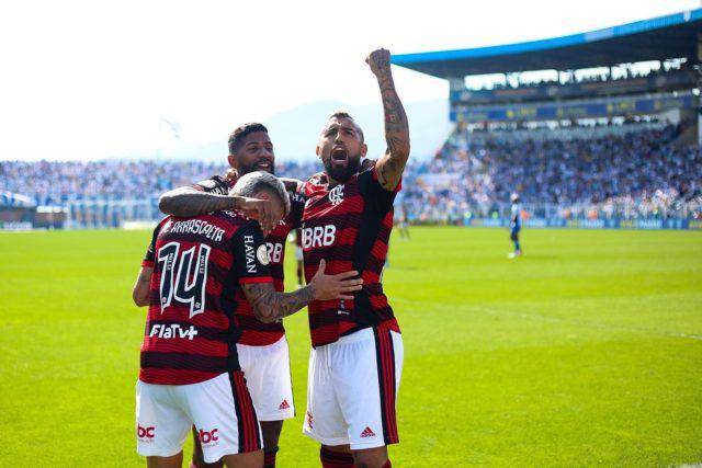 Arturo Vidal debuta en el Flamengo con victoria