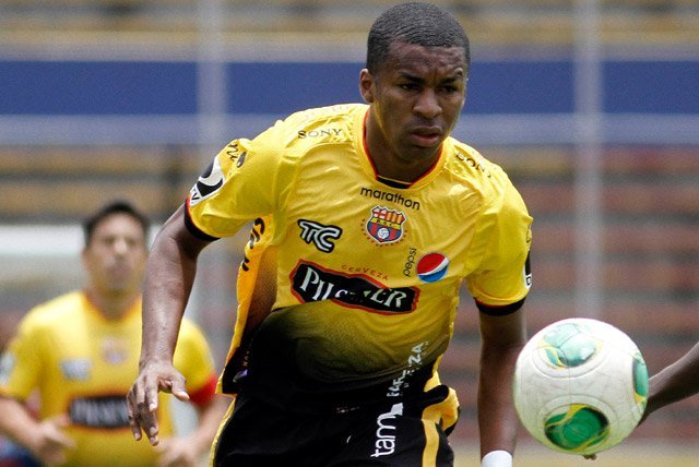 Frickson Erazo anuncia su retiro del fútbol