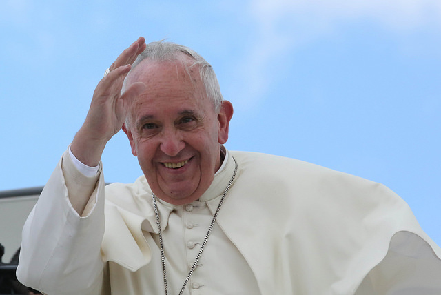 “El papa Francisco confía en lo que se está haciendo en Ecuador”, según Correa