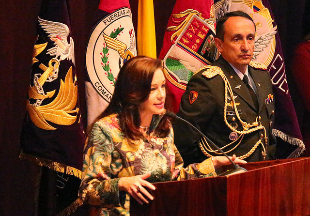 Ecuador adquirirá 18 aviones para entrenamiento militar