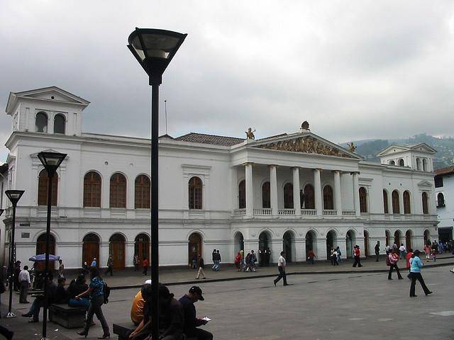 Eventos culturales para festejar los 135 de teatro Sucre