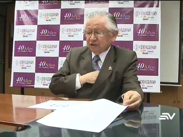 90 % de los ecuatorianos aprueba la visita del papa, según Cedatos