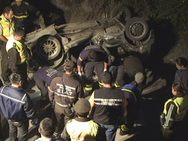 2 jóvenes muertos tras fatal accidente de tránsito en vía Panamericana