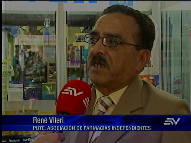 Pacientes del sistema público de salud podrán comprar medicinas en farmacias privadas