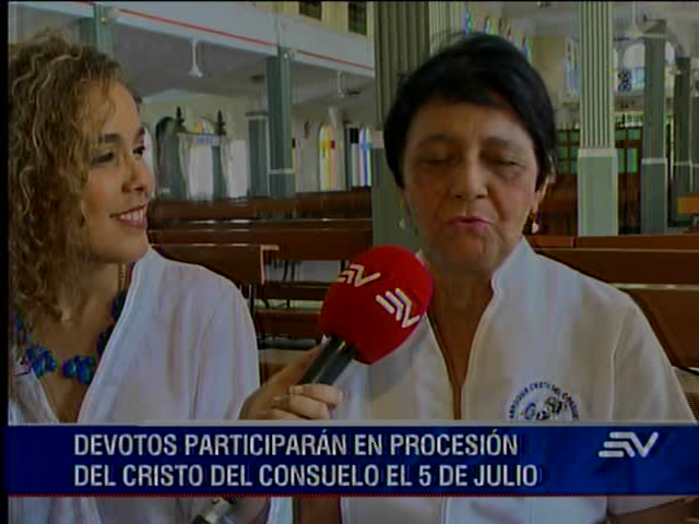 El Cristo del Consuelo se alista para la procesión por la llegada del Papa